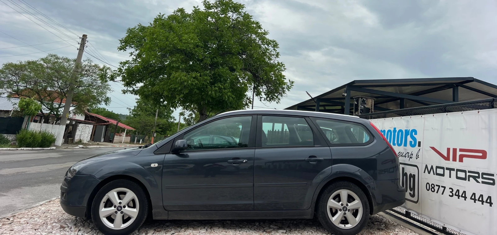 Ford Focus 1.6i NAVI/KLIMATIK/PODGREV/UNIKAT, снимка 3 - Автомобили и джипове - 55085808