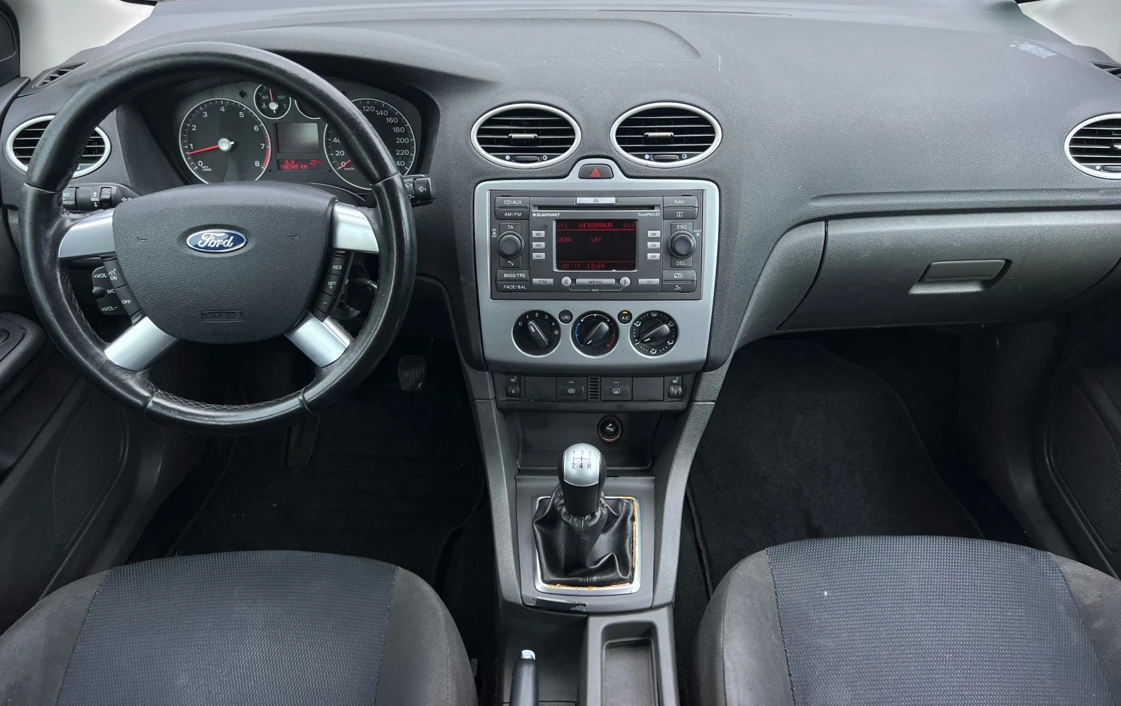 Ford Focus 1.6i NAVI/KLIMATIK/PODGREV/UNIKAT, снимка 9 - Автомобили и джипове - 55085808