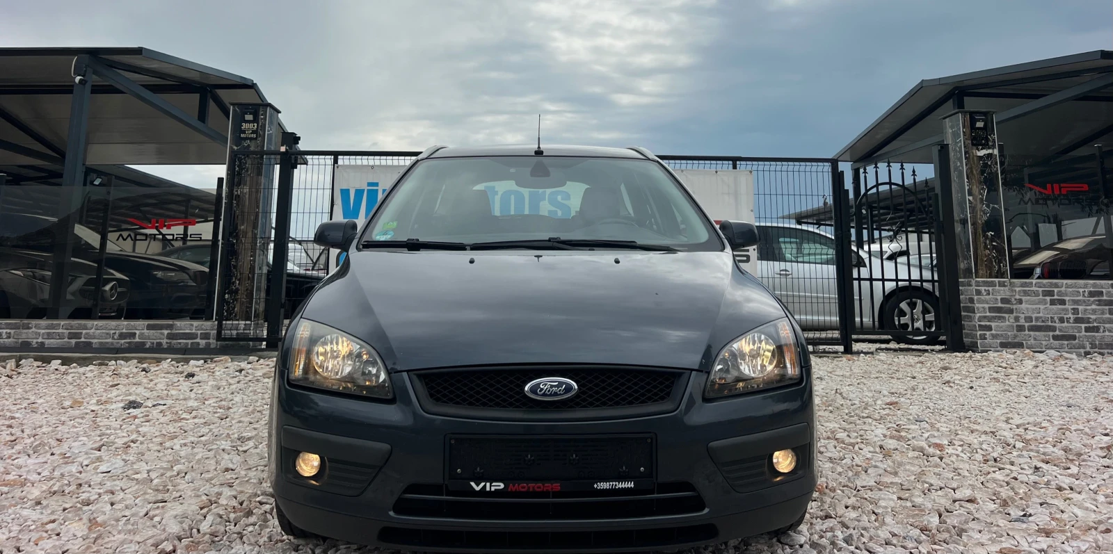Ford Focus 1.6i NAVI/KLIMATIK/PODGREV/UNIKAT, снимка 2 - Автомобили и джипове - 55085808