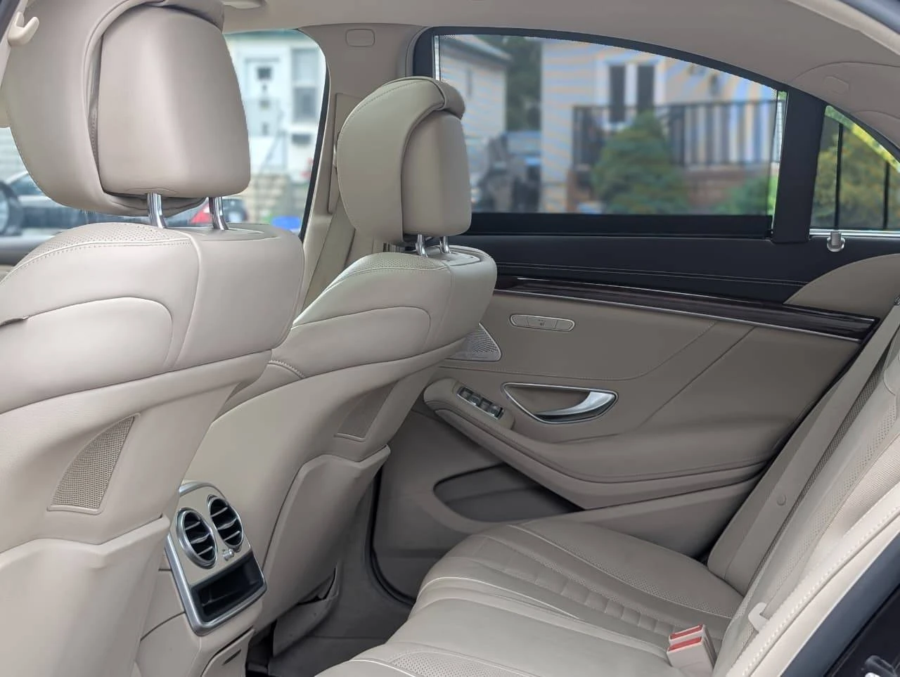 Mercedes-Benz S 550 4MATIC* КОЖА* ПОДГРЕВ* ОБДУХВ* BURMAST.* PANO* 360, снимка 14 - Автомобили и джипове - 55131325
