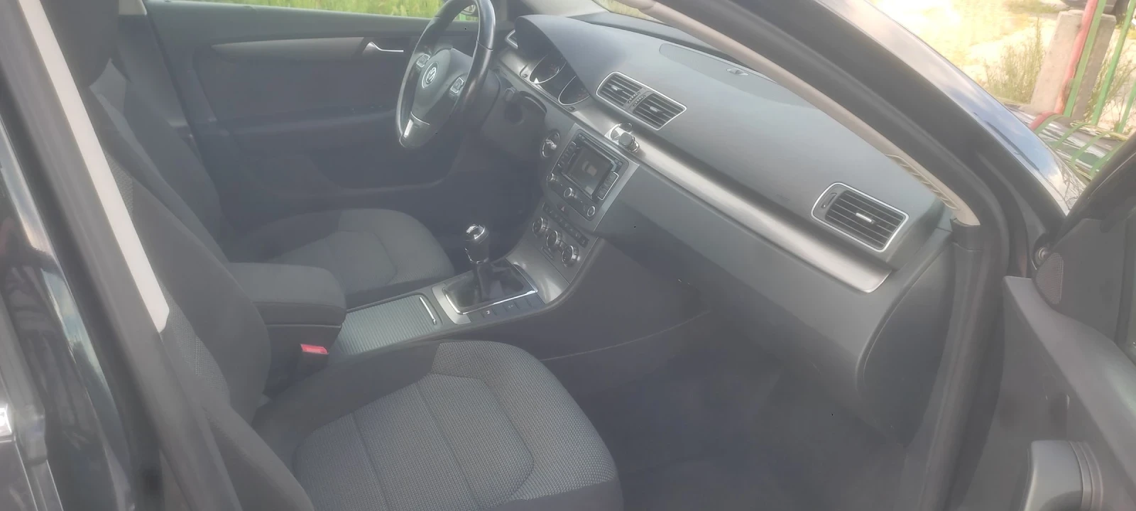 VW Passat 2.0TDI, снимка 10 - Автомобили и джипове - 55143276