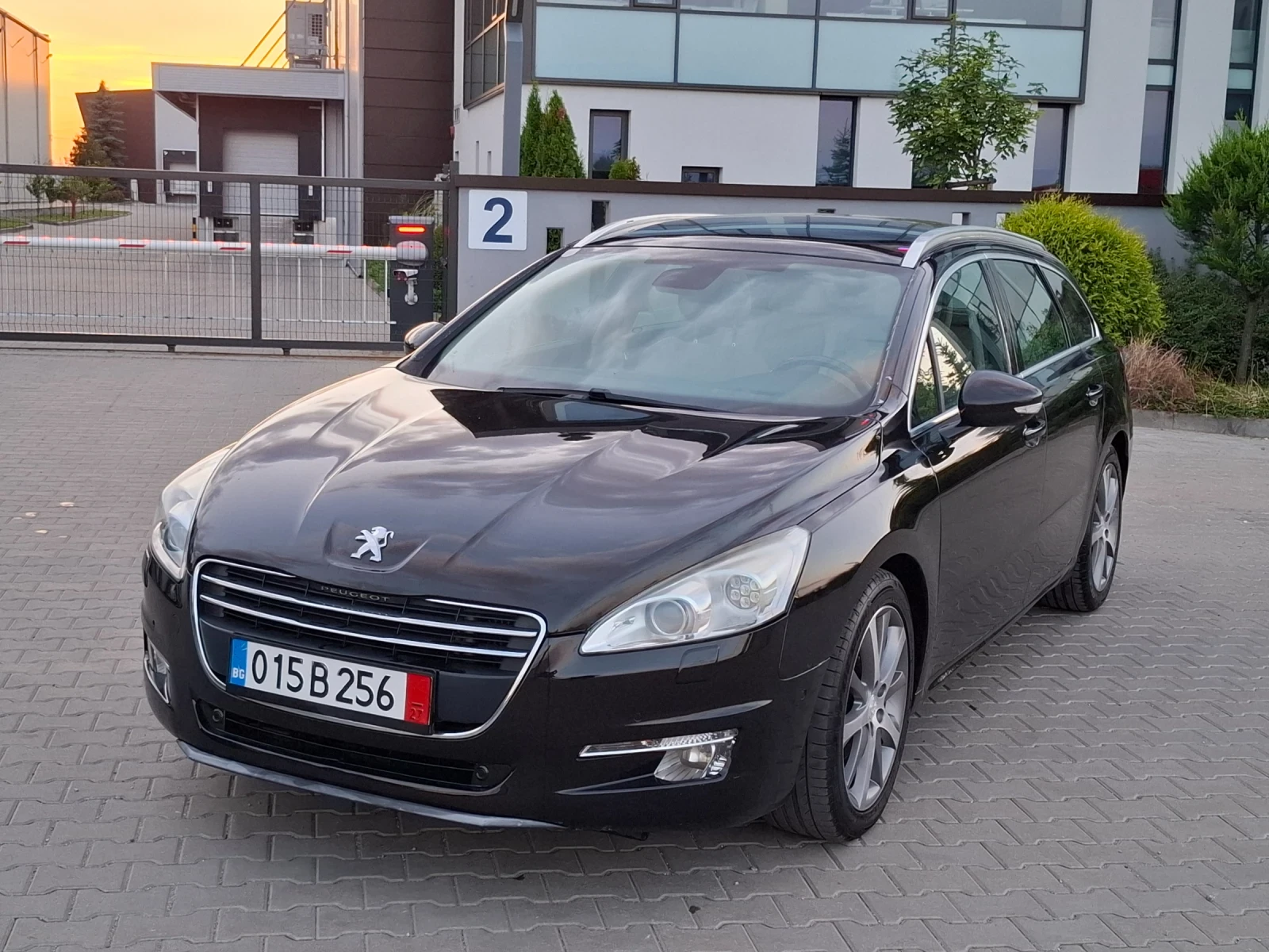 Peugeot 508 2.0HDI* (163кс)* ABTOMAT* ПАНОРАМА* HOB BHOC* , снимка 2 - Автомобили и джипове - 55286963