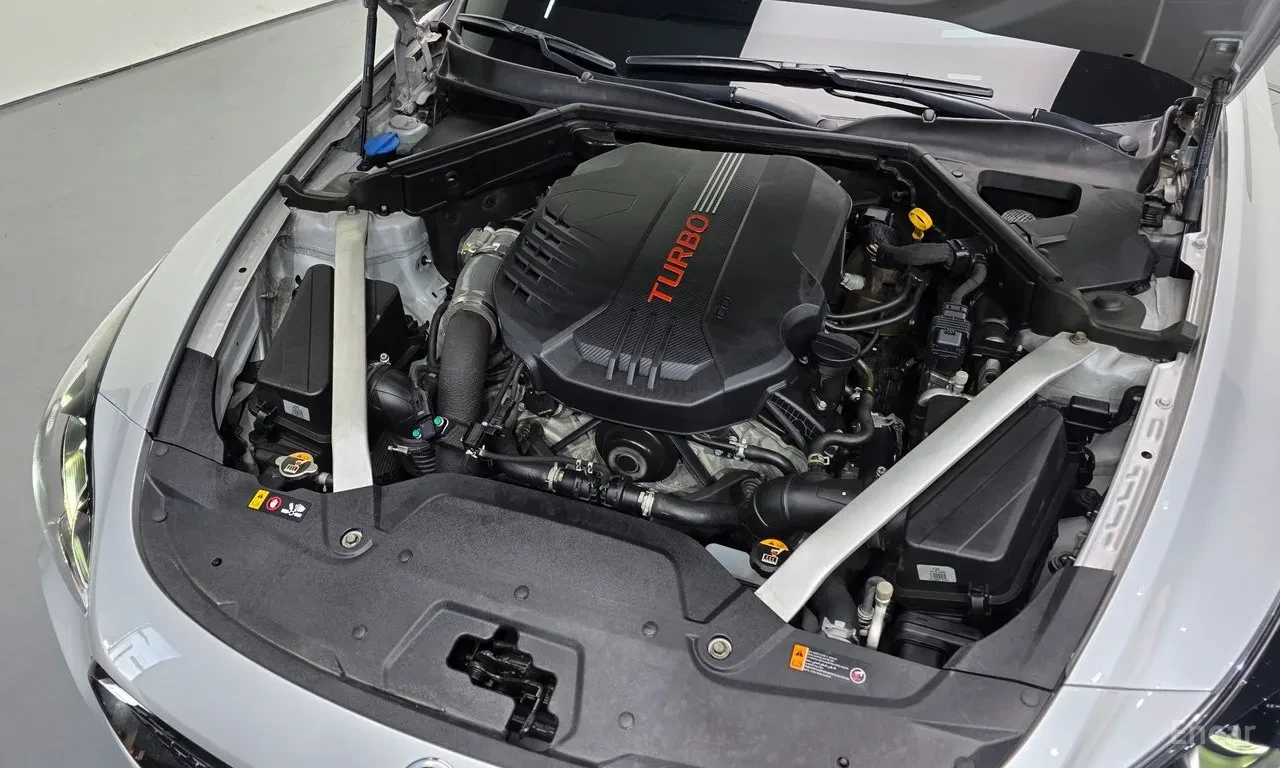 Kia Stinger GT-Line AWD, снимка 4 - Автомобили и джипове - 55530622