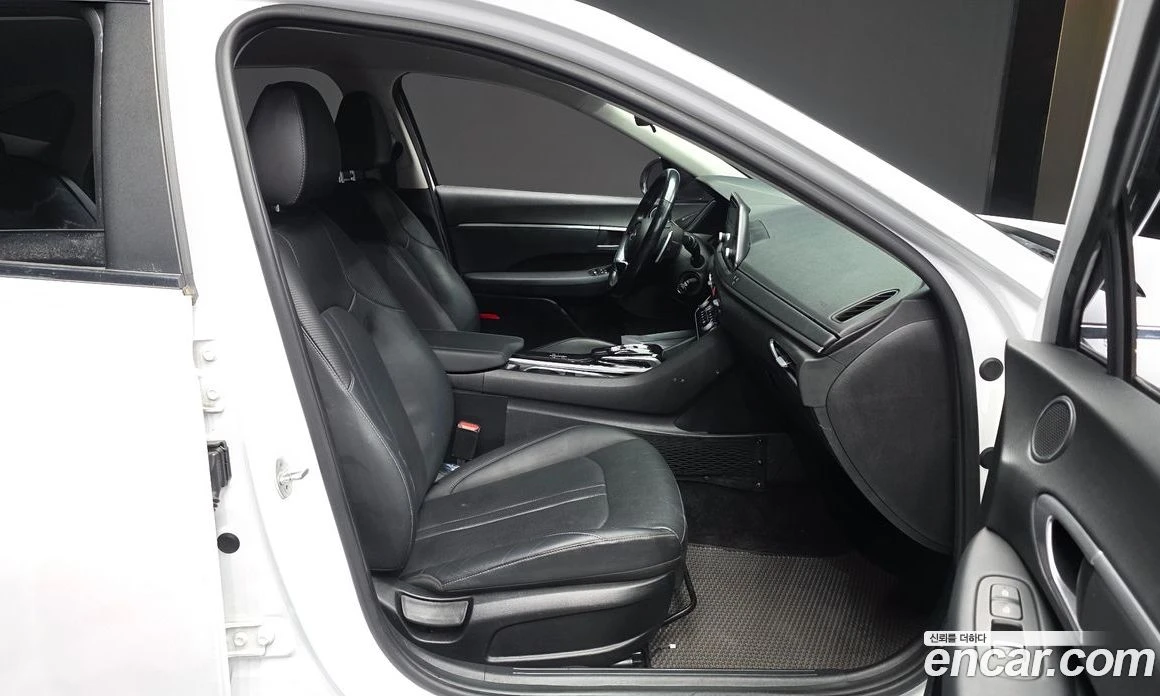 Hyundai Sonata 2.0 Smart, снимка 11 - Автомобили и джипове - 55793702