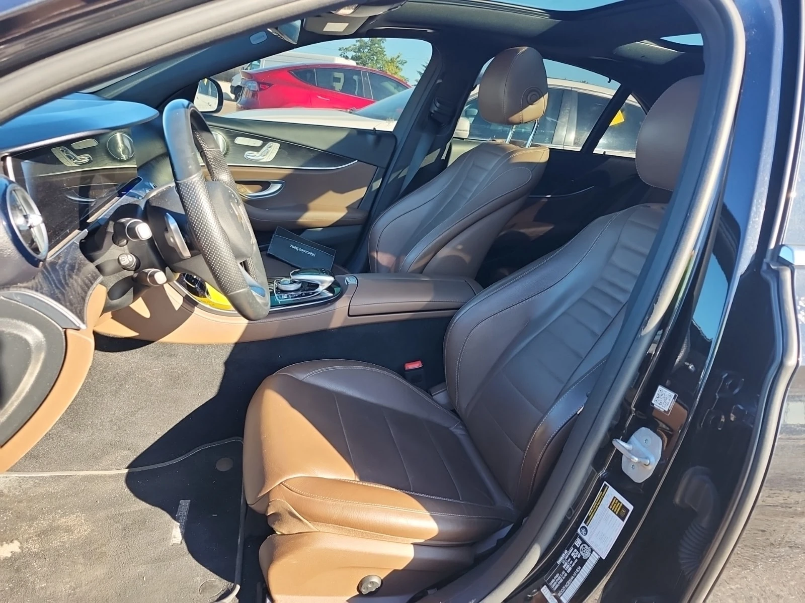 Mercedes-Benz E 400 * АВТОКРЕДИТ БЕЗ ПЪРВОНАЧАЛНА ВНОСКА* , снимка 5 - Автомобили и джипове - 55891597