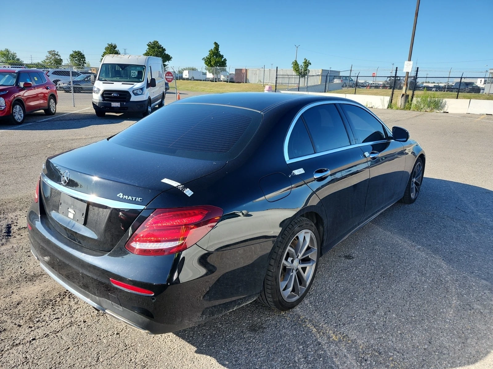 Mercedes-Benz E 400 * АВТОКРЕДИТ БЕЗ ПЪРВОНАЧАЛНА ВНОСКА* , снимка 3 - Автомобили и джипове - 55891597