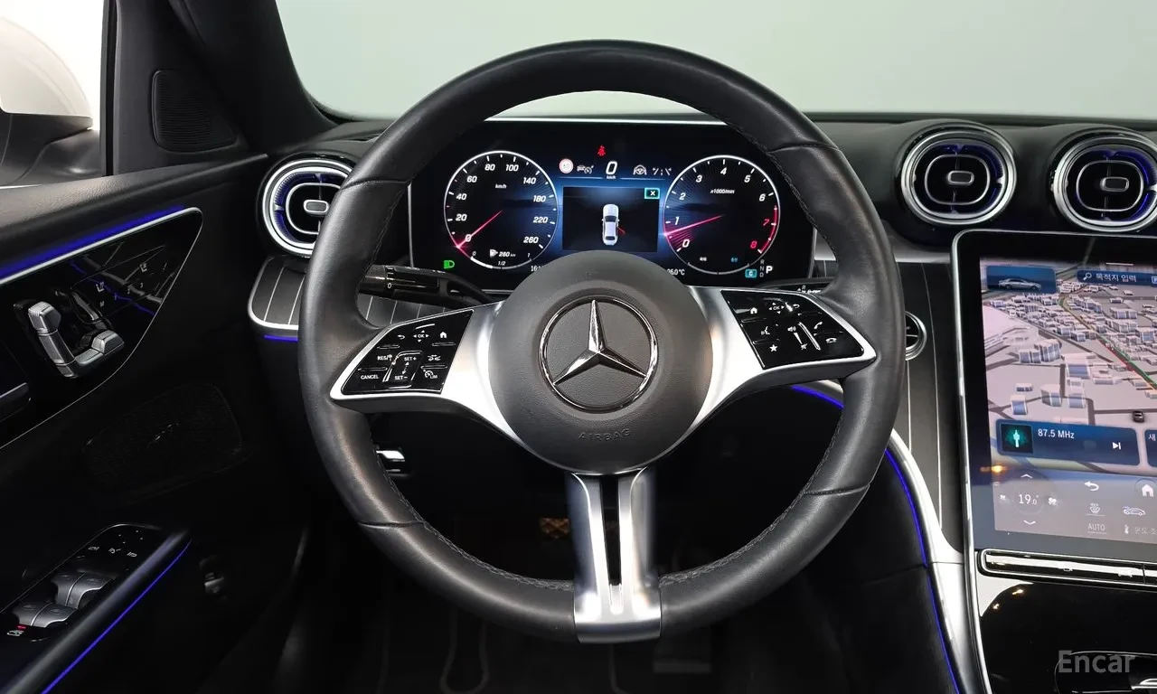 Mercedes-Benz C 200 Digital Light* Ambient Lighting, снимка 9 - Автомобили и джипове - 55895618