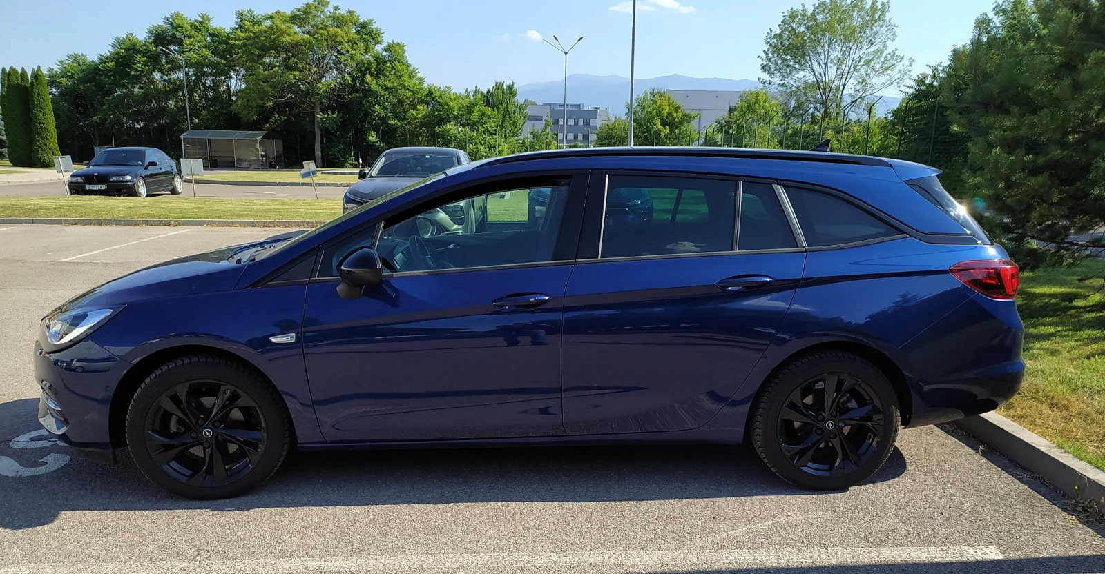 Opel Astra 1.2 Ultimate, снимка 3 - Автомобили и джипове - 56117163