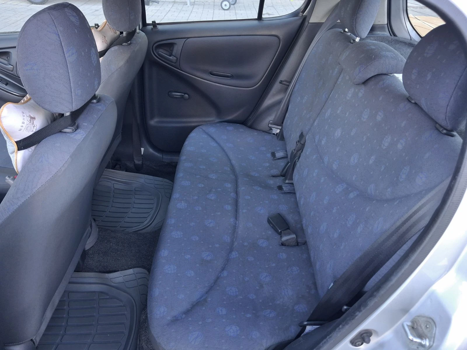 Toyota Yaris 1.4 D-4D, снимка 9 - Автомобили и джипове - 56334210
