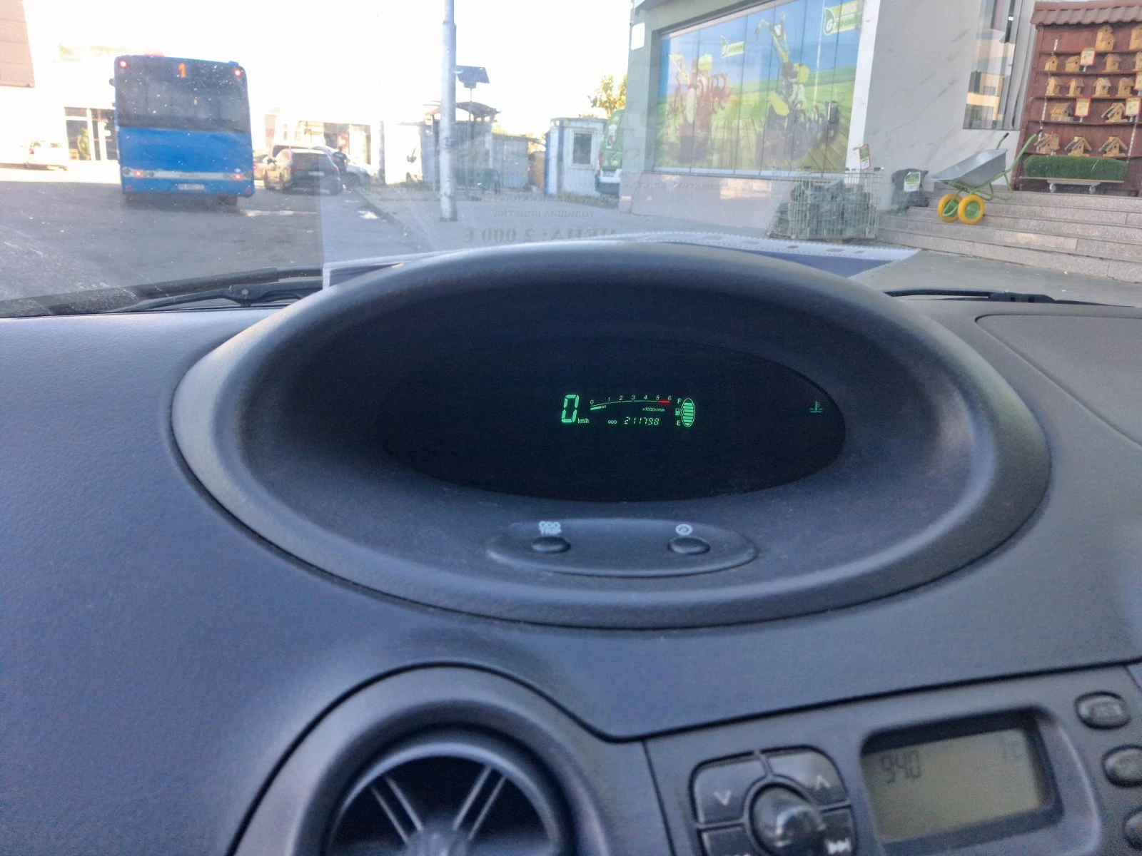 Toyota Yaris 1.4 D-4D, снимка 6 - Автомобили и джипове - 56334210