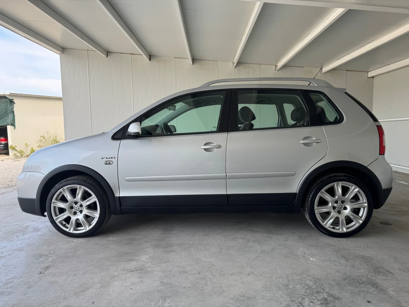 VW Polo 1.4-NAVI-CROSS, снимка 3 - Автомобили и джипове - 56343939