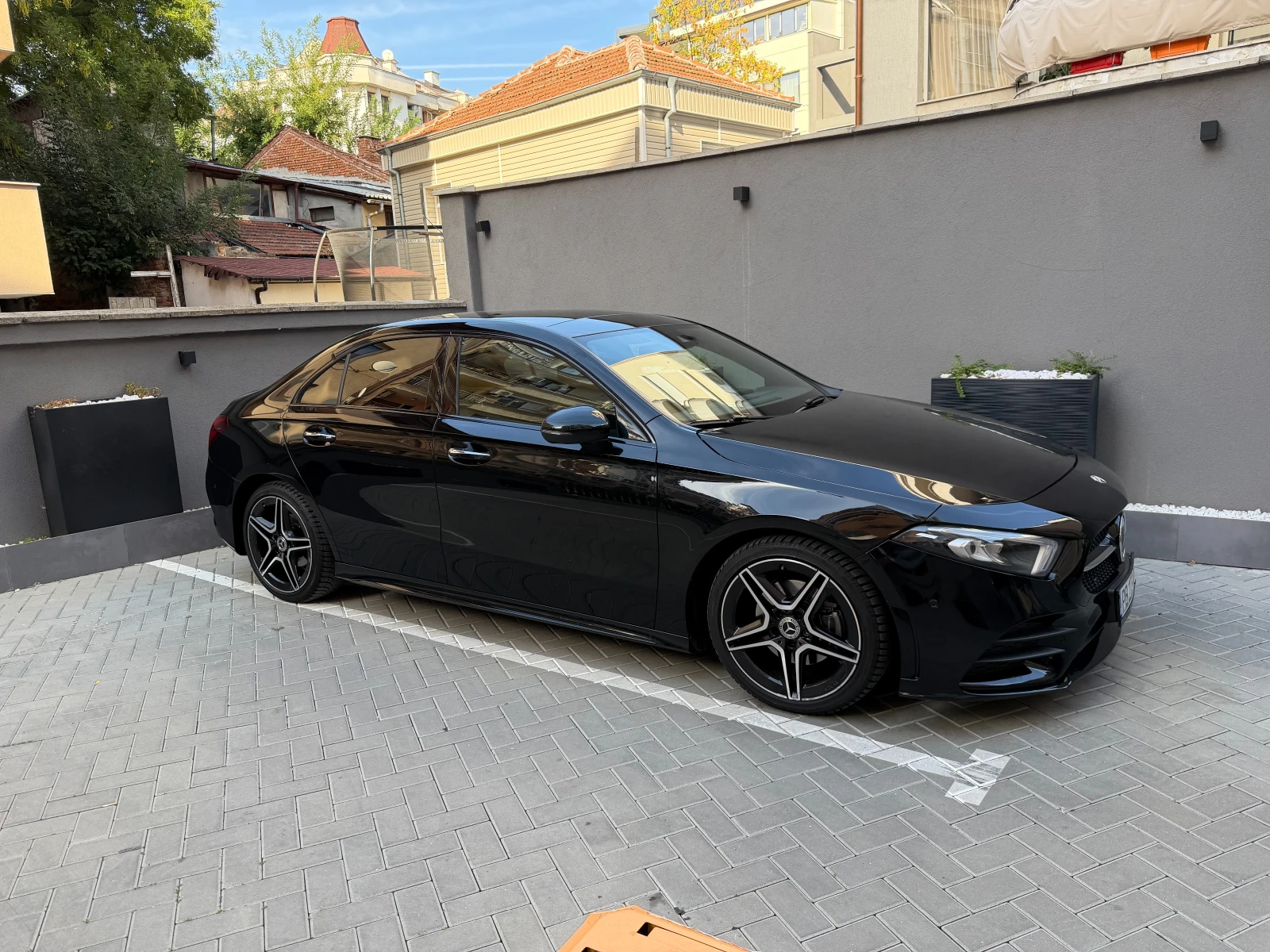 Mercedes-Benz A 180 AMG SERIES A CLASS, снимка 5 - Автомобили и джипове - 56683444
