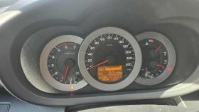 Toyota Rav4 2.2 D4D - Luxury 4X4 (NAVI/KEYLESS), снимка 12