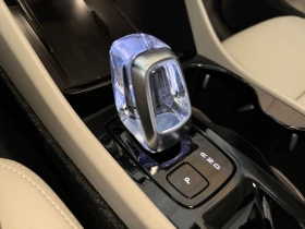 Volvo XC40 КРАЙНА ЦЕНА: 34031 EUR, снимка 9