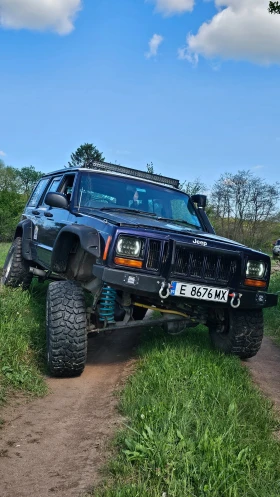 Обява за продажба на Jeep Cherokee 4.0 Limited 4x4 + ГАЗ ~10 199 лв. - изображение 1