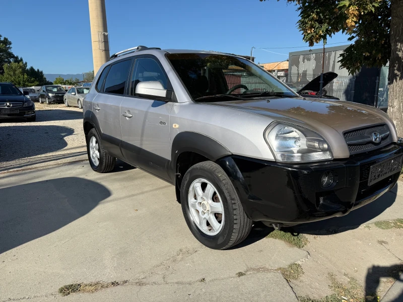 Hyundai Tucson 2.0crdi/4wd, снимка 3 - Автомобили и джипове - 51519344