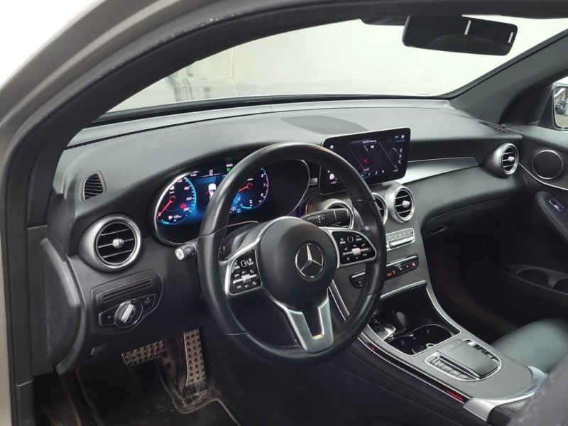 Mercedes-Benz GLC 300 * CARFAX * ЦЕНА ДО БГ, снимка 8 - Автомобили и джипове - 52727993