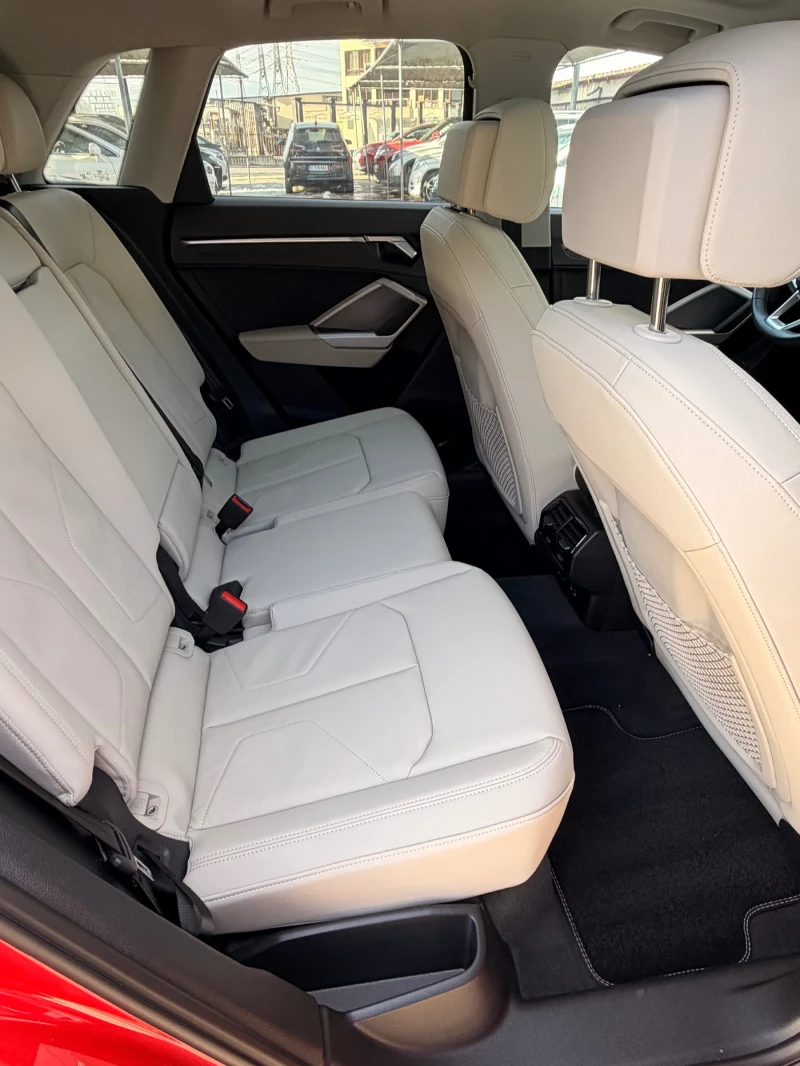 Audi Q3  PREMIUM PLUS* S LINE 45 TFSI* FULL* НОВ* ГАРАНЦИЯ, снимка 11 - Автомобили и джипове - 53066978