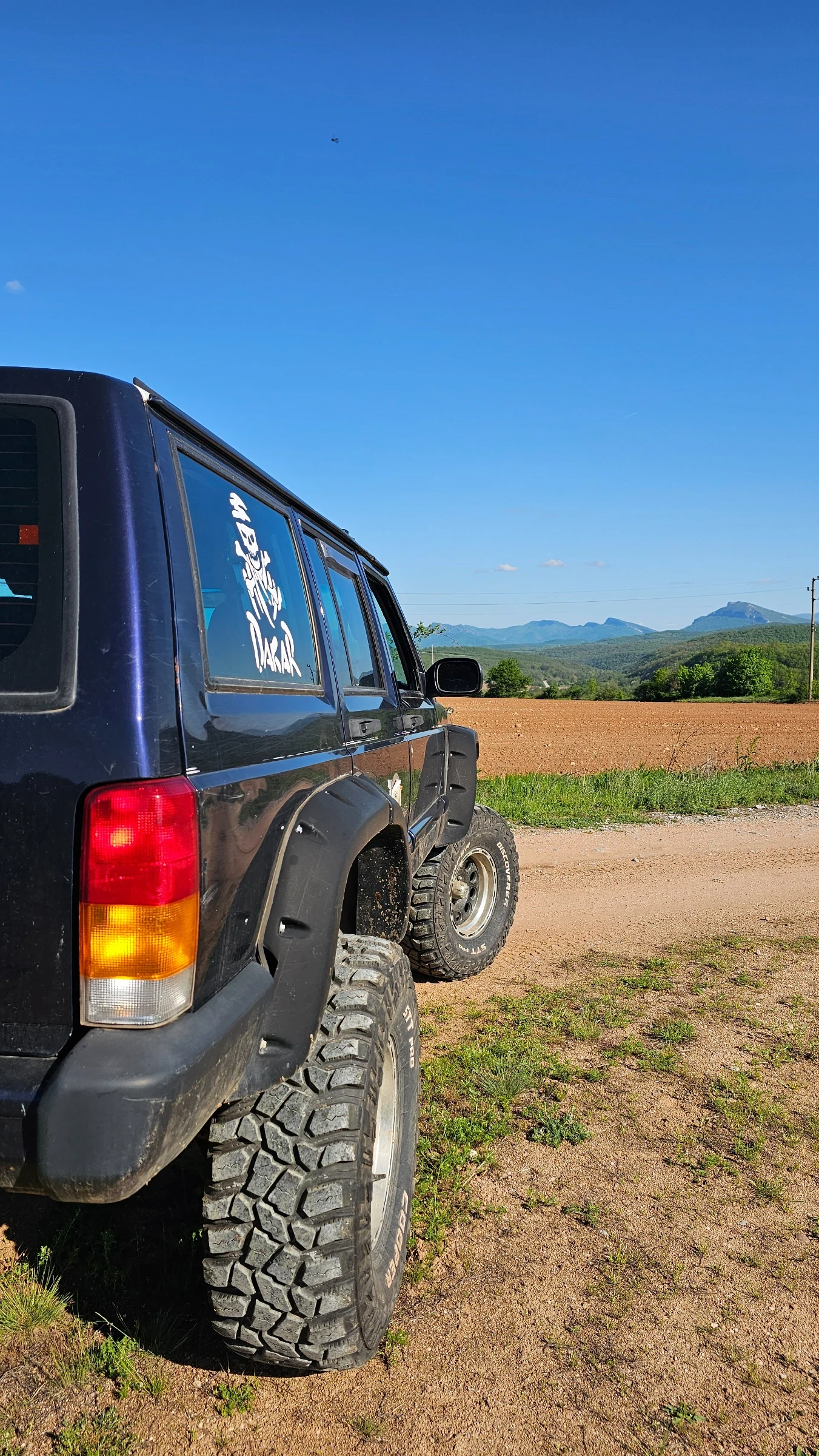 Jeep Cherokee 4.0 Limited 4x4 + ГАЗ - изображение 5