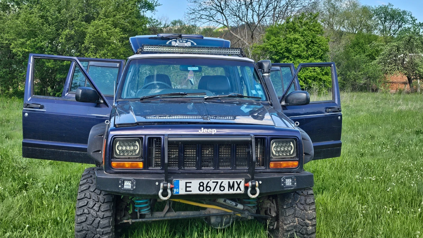Jeep Cherokee 4.0 Limited 4x4 + ГАЗ - изображение 3