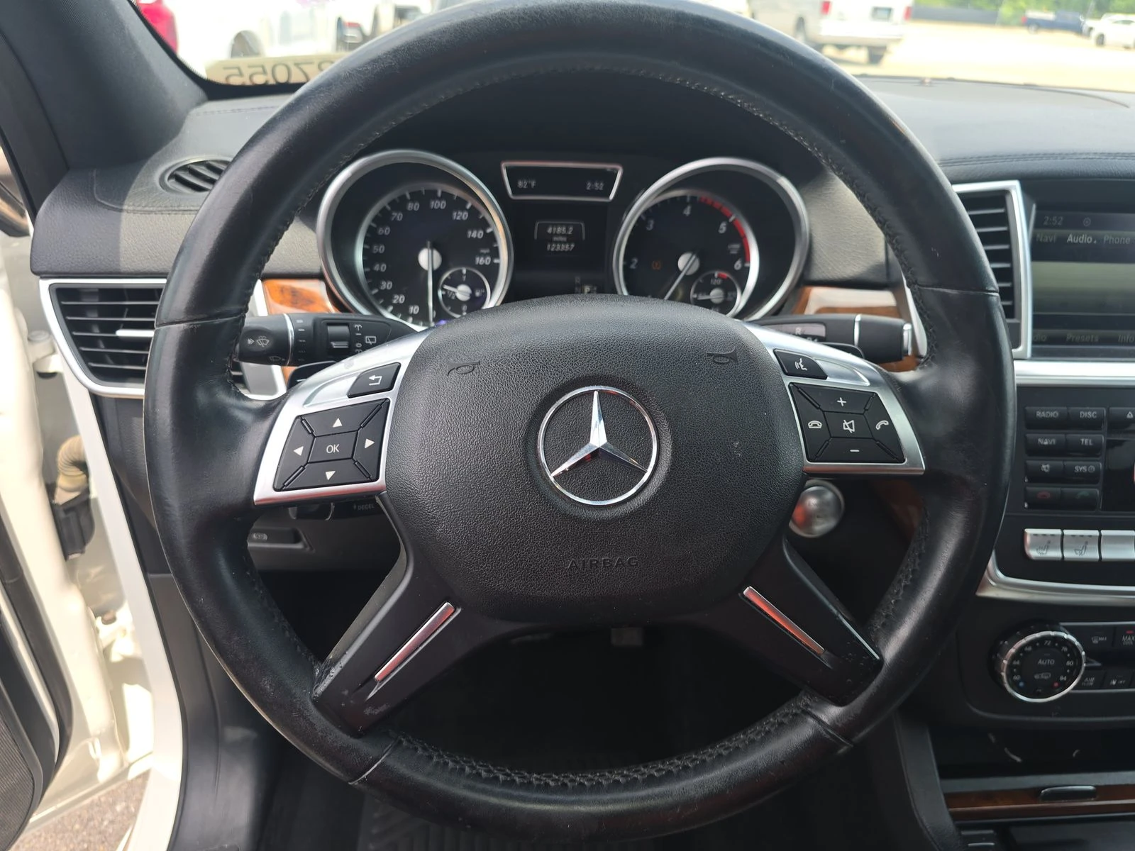 Mercedes-Benz GL 350 BlueTEC 4MATIC Keyless* Обдухване* * АВТО КРЕДИТ - изображение 10