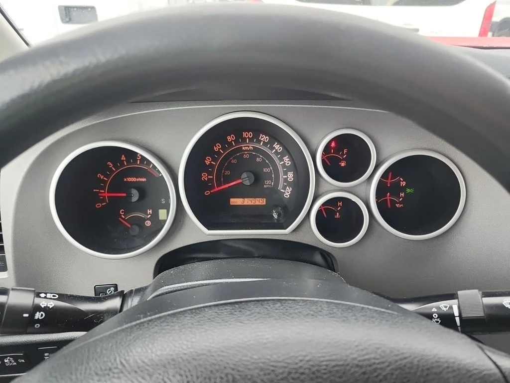 Toyota Tundra * SR5 CREW CAB STD BED * CARFAX * БЕЗ ПЪРВОНАЧАЛНА - изображение 8