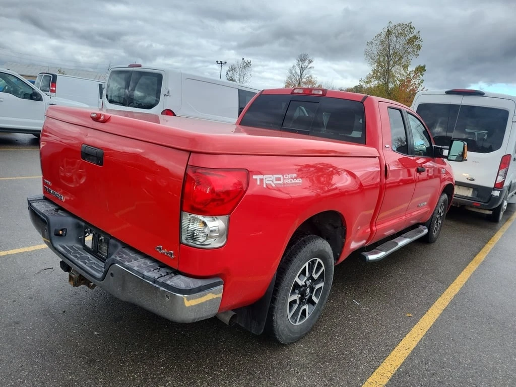 Toyota Tundra * SR5 CREW CAB STD BED * CARFAX * БЕЗ ПЪРВОНАЧАЛНА - изображение 3