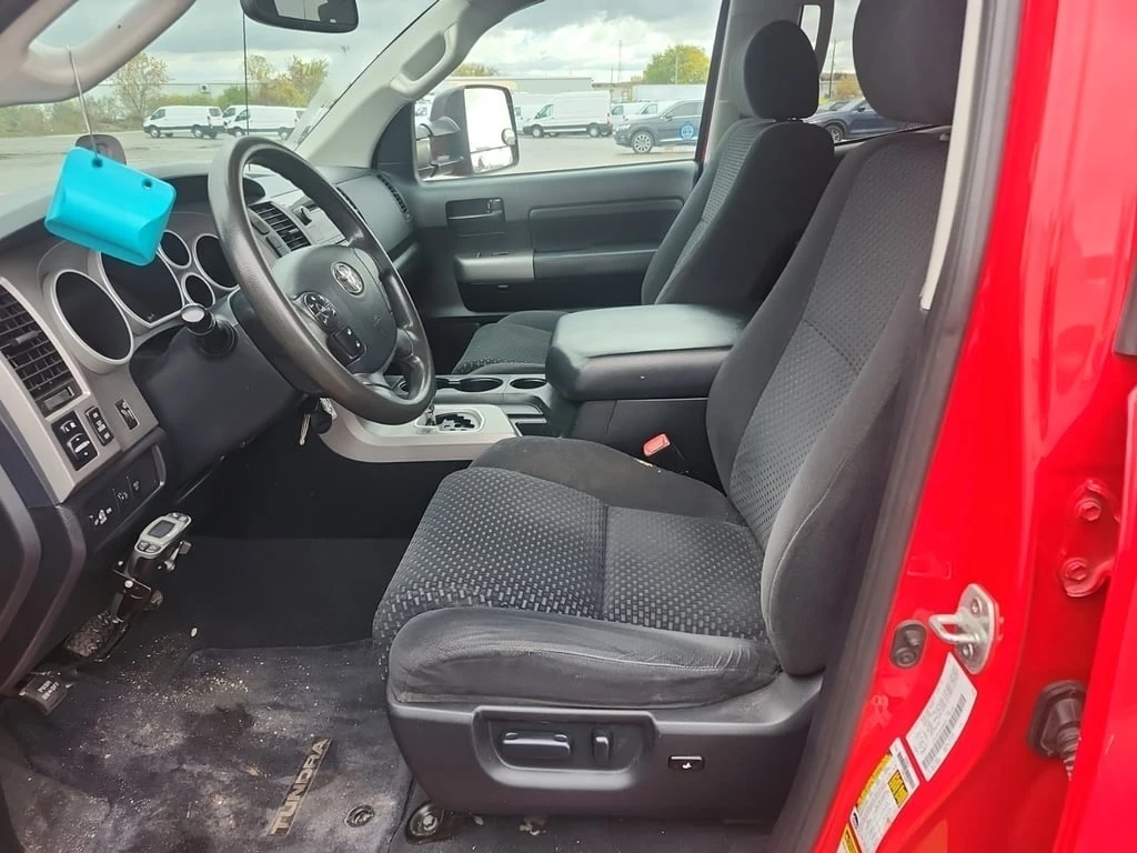 Toyota Tundra * SR5 CREW CAB STD BED * CARFAX * БЕЗ ПЪРВОНАЧАЛНА - изображение 5
