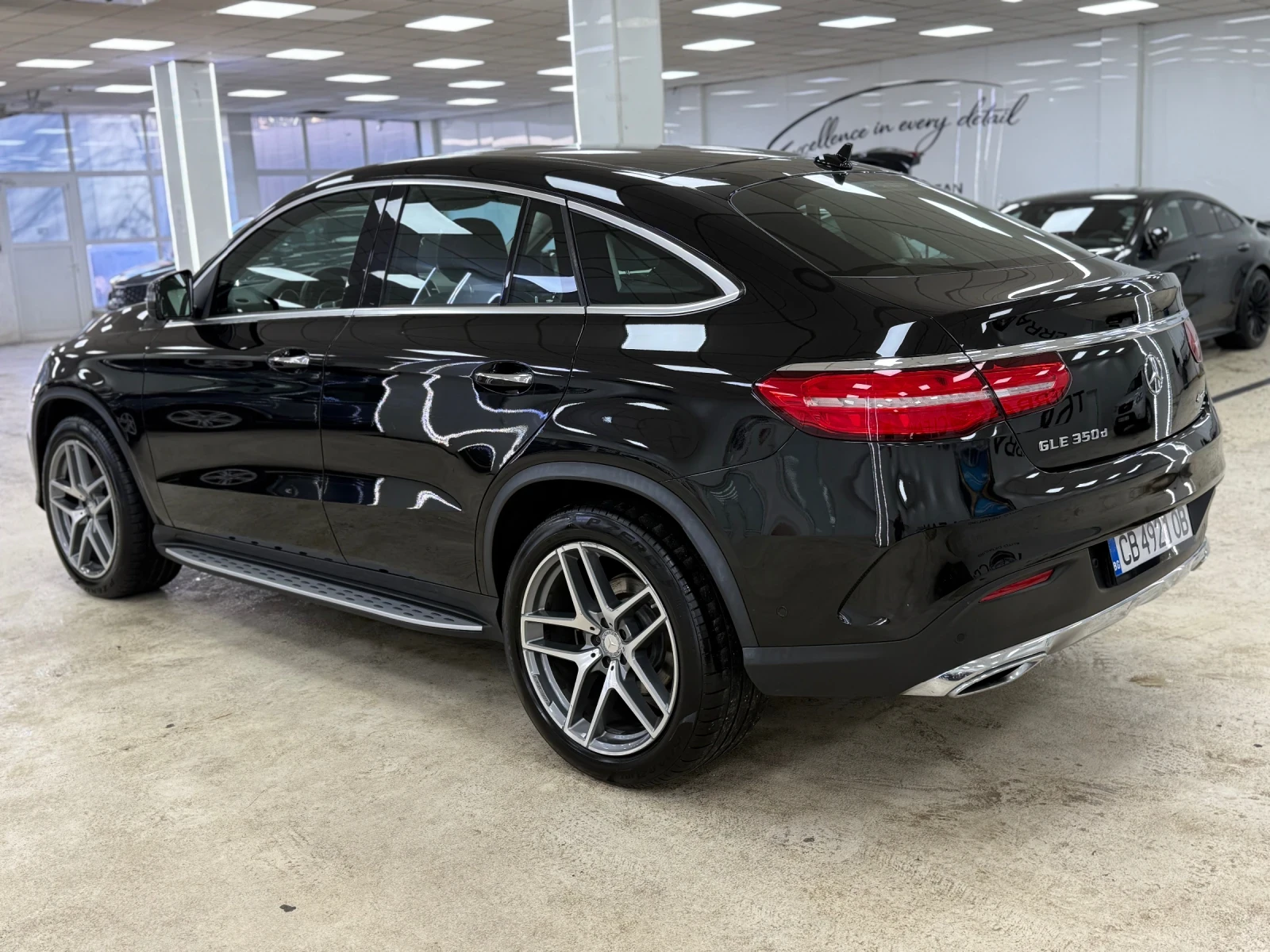 Mercedes-Benz GLE 350 Coupe/AMG/4Matic/HK/360 Camera/Full History - изображение 4