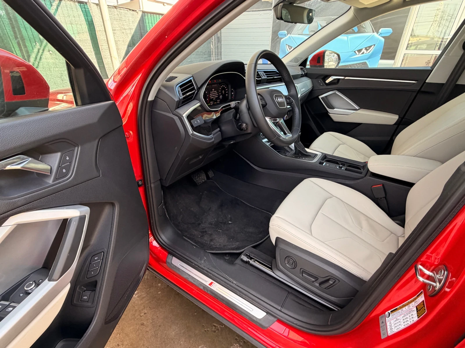 Audi Q3  PREMIUM PLUS* S LINE 45 TFSI* FULL* НОВ* ГАРАНЦИЯ - изображение 5