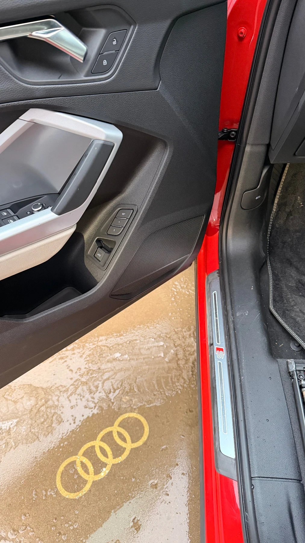 Audi Q3  PREMIUM PLUS* S LINE 45 TFSI* FULL* ���* �������� | Mobile.bg � ����������� 13