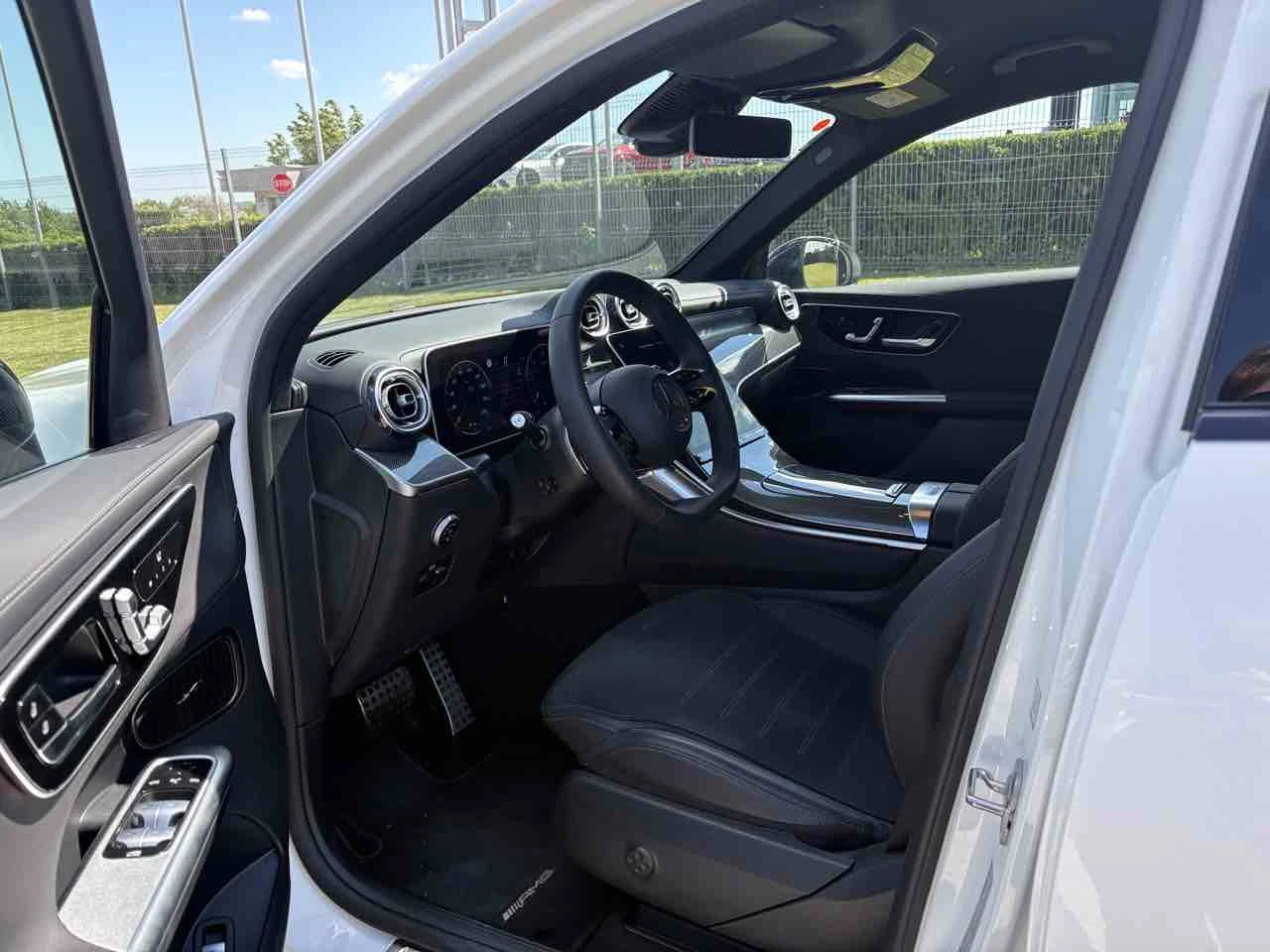 Mercedes-Benz GLC 220 d 4MATIC, снимка 10 - Автомобили и джипове - 53382661