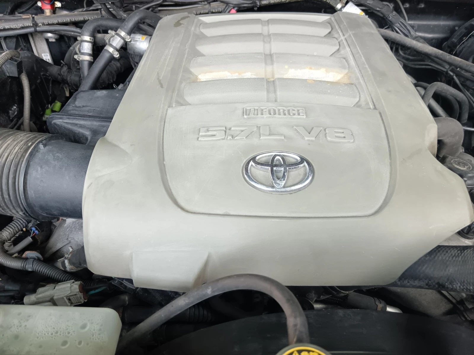 Toyota Tundra, снимка 16 - Автомобили и джипове - 55374371