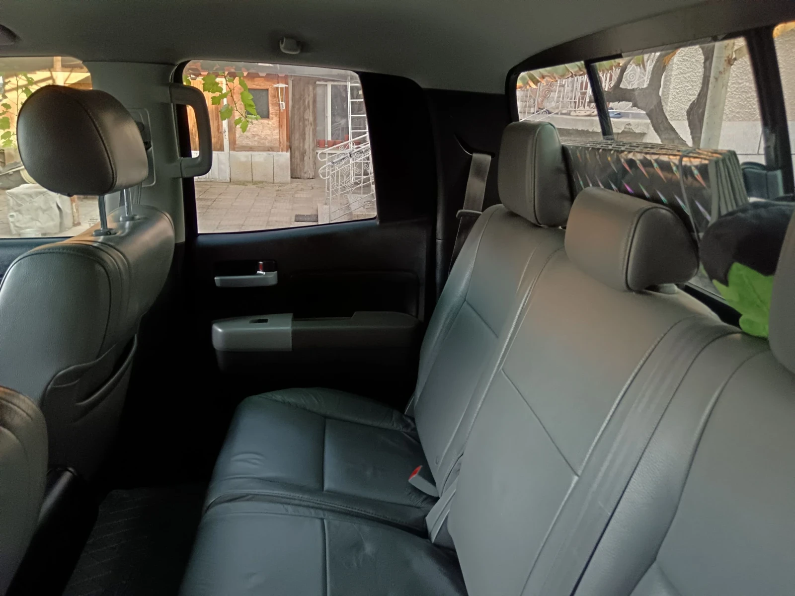 Toyota Tundra, снимка 8 - Автомобили и джипове - 55374371