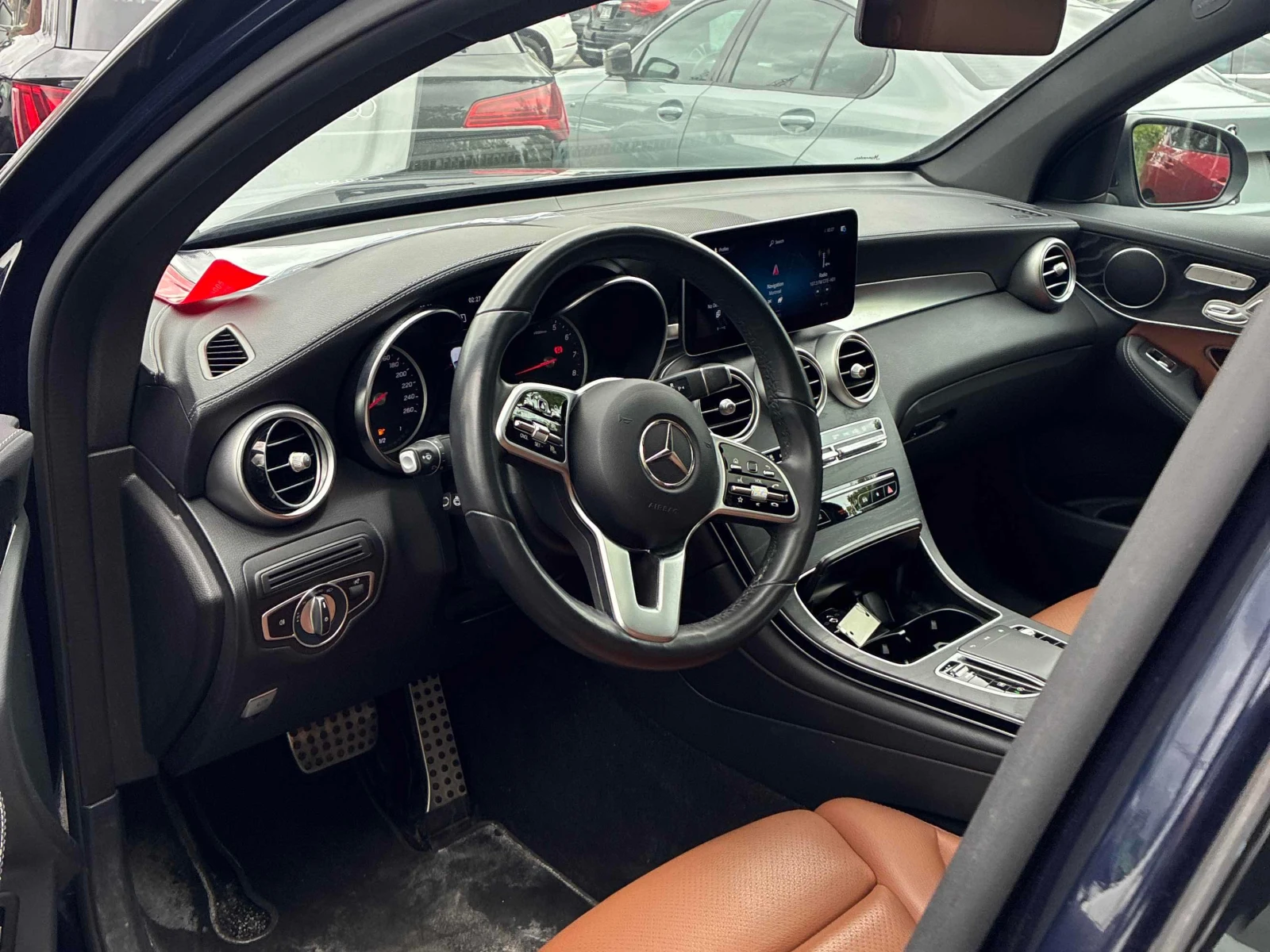 Mercedes-Benz GLC 300  COUPE AMG PACK / ЦЕНА ДО БЪЛГАРИЯ, снимка 7 - Автомобили и джипове - 55896985