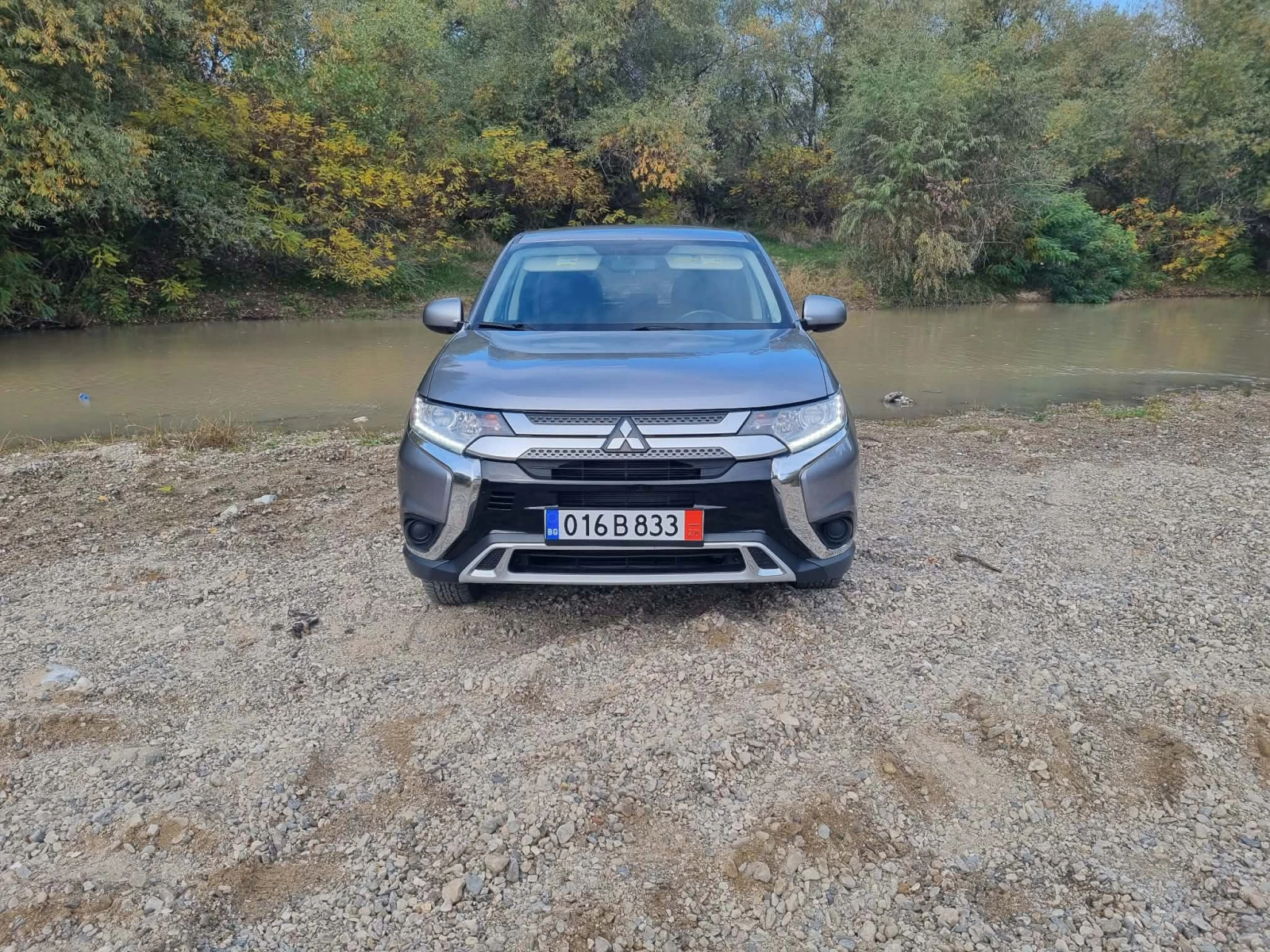 Mitsubishi Outlander, снимка 5 - Автомобили и джипове - 56646981