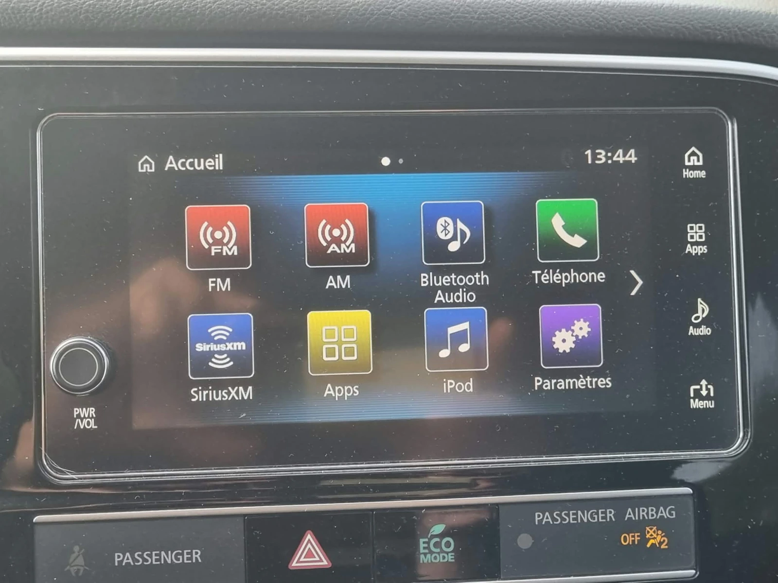 Mitsubishi Outlander, снимка 15 - Автомобили и джипове - 56646981