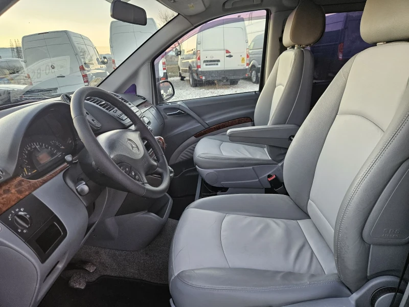 Mercedes-Benz Viano 5 места, клима , кожа, снимка 9 - Бусове и автобуси - 48731708