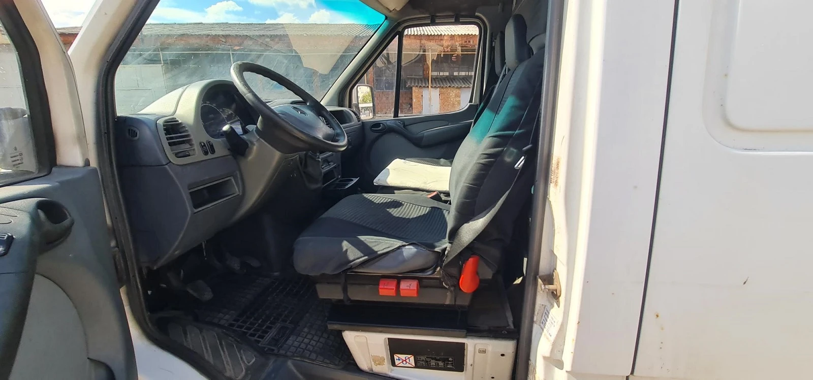 Mercedes-Benz Sprinter 413 cdi Двойна Гума, снимка 16 - Бусове и автобуси - 56273518
