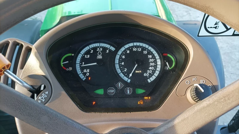 Трактор John Deere 6130R, снимка 15 - Селскостопанска техника - 44610812