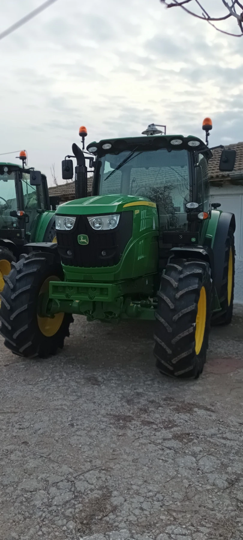 Трактор John Deere 6130R - изображение 6