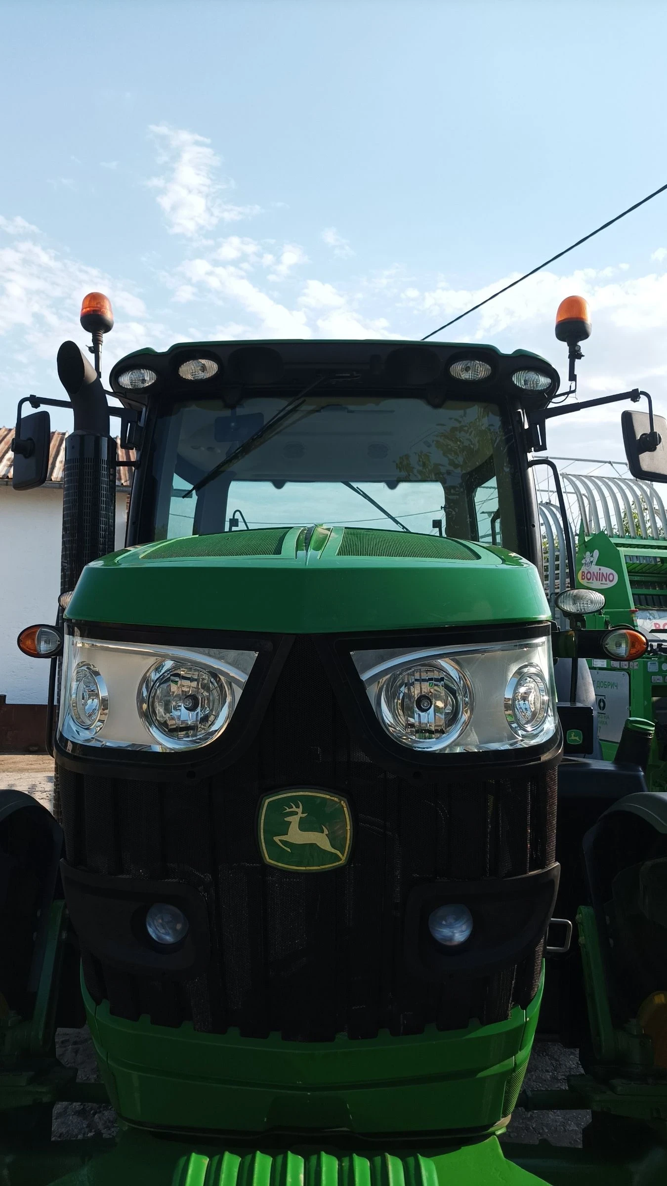 Трактор John Deere 6130R - изображение 4