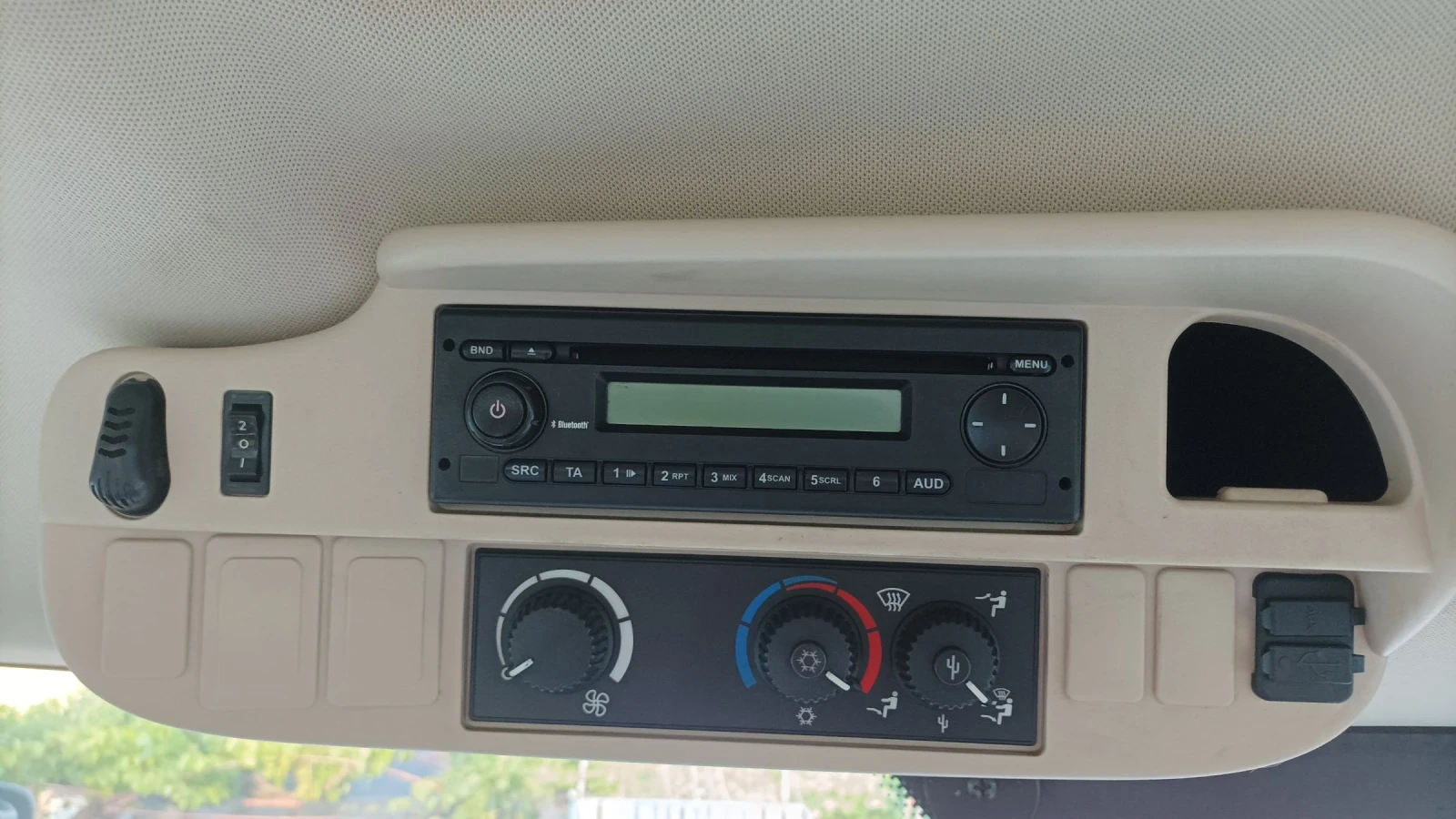  John Deere 6130R | Mobile.bg   13