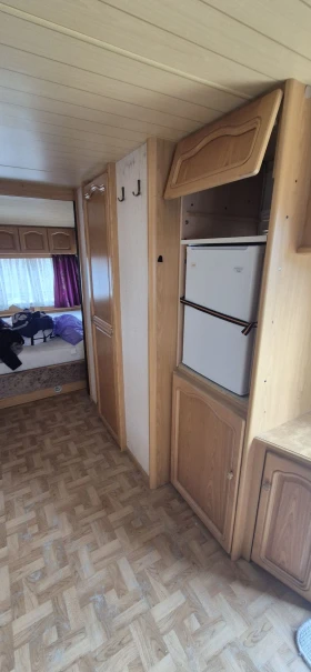  Knaus | Mobile.bg    6