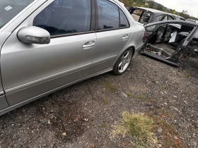Mercedes-Benz E 320 3.2 204к.с 2004г Кожен Салон AMG джанти, снимка 4