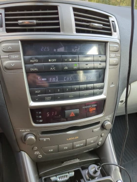 Lexus IS 220d | Mobile.bg    12