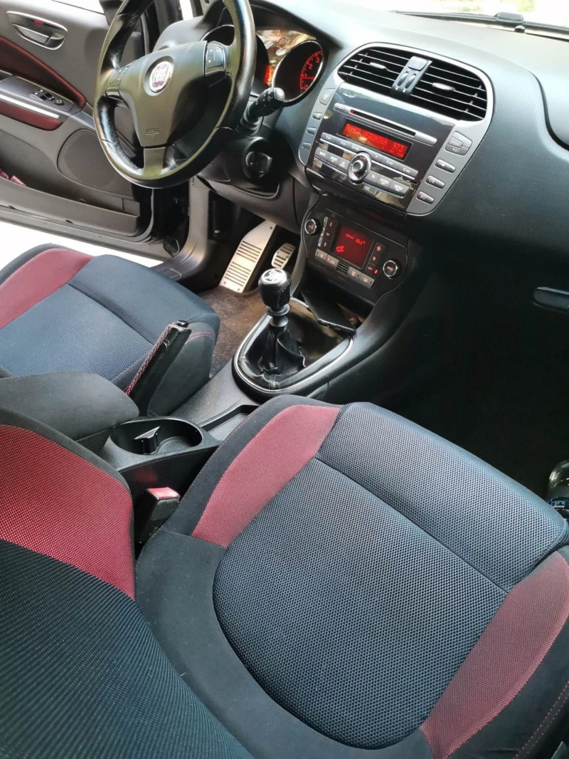 Fiat Bravo 1.4 T-jet Dynamic (Sport), снимка 12 - Автомобили и джипове - 43249449