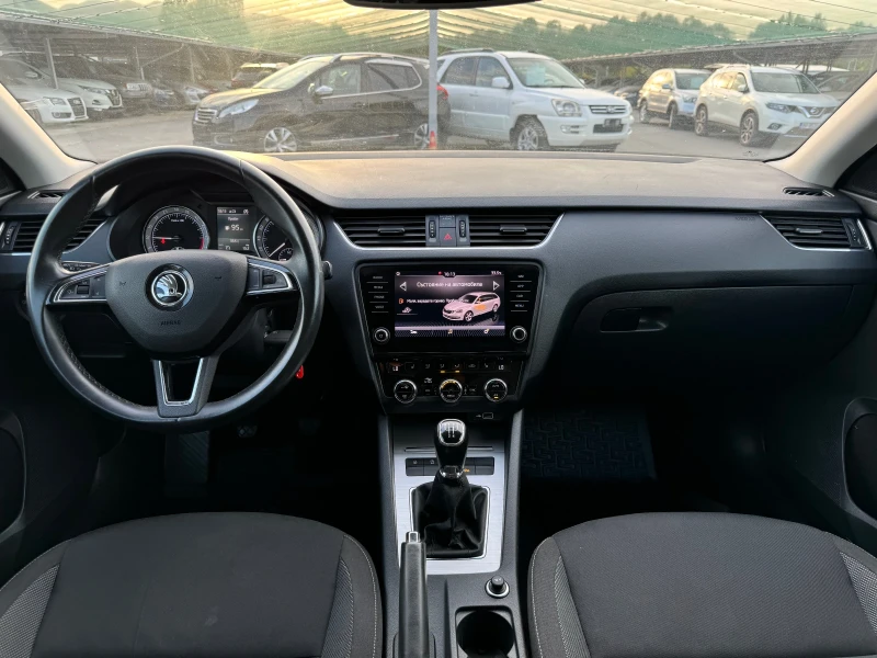 Skoda Octavia 1.6TDI, снимка 10 - Автомобили и джипове - 48090018