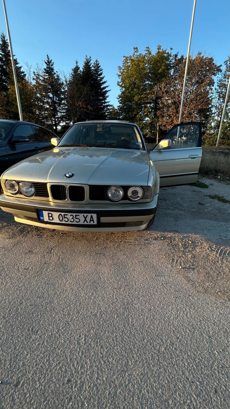 BMW 520, снимка 1 - Автомобили и джипове - 48562821