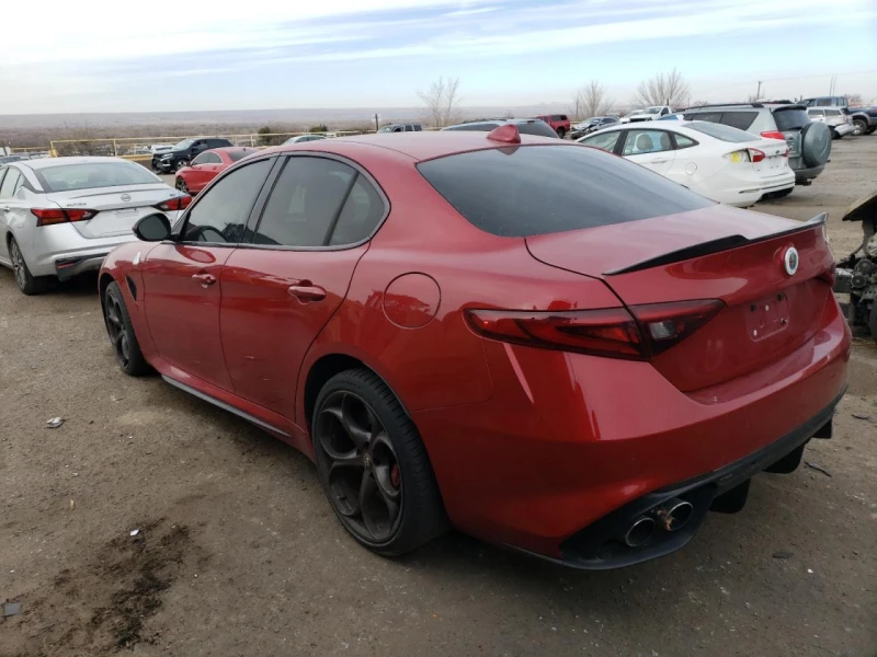 Alfa Romeo Giulia QUADRIFOGLIO| СЕРВИЗНА ИСТОРИЯ, снимка 2 - Автомобили и джипове - 49457402